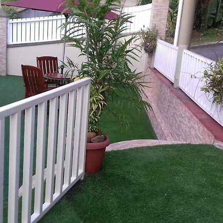 Shay Lyah Self Catering Apartment Victoria Exterior photo